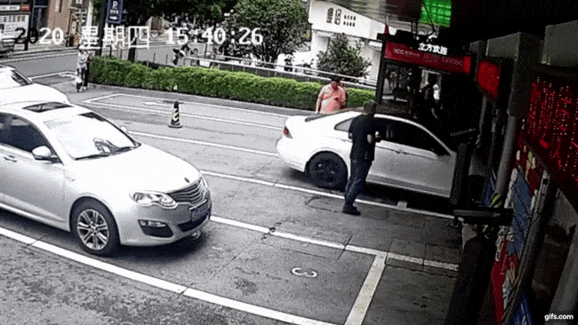 Khoảnh khắc vụ tai nạn xảy ra