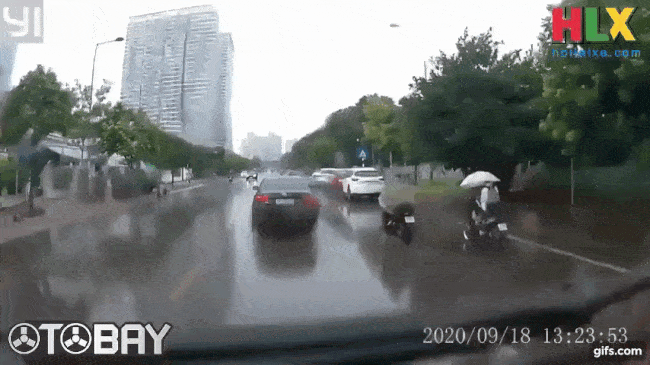 Khoảnh khắc vụ tai nạn xảy ra