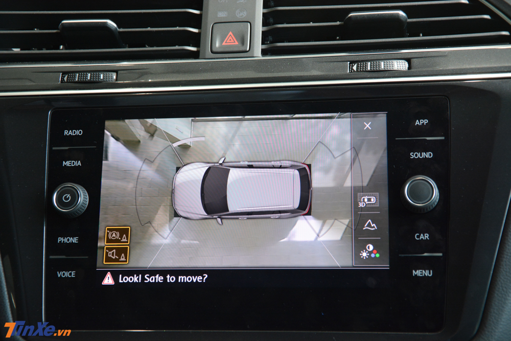 Màn hình hiển thị thông tin Digital Cockpi 12,3 inch chính là điểm mới của Volkswagen Tiguan Allspace Luxury 