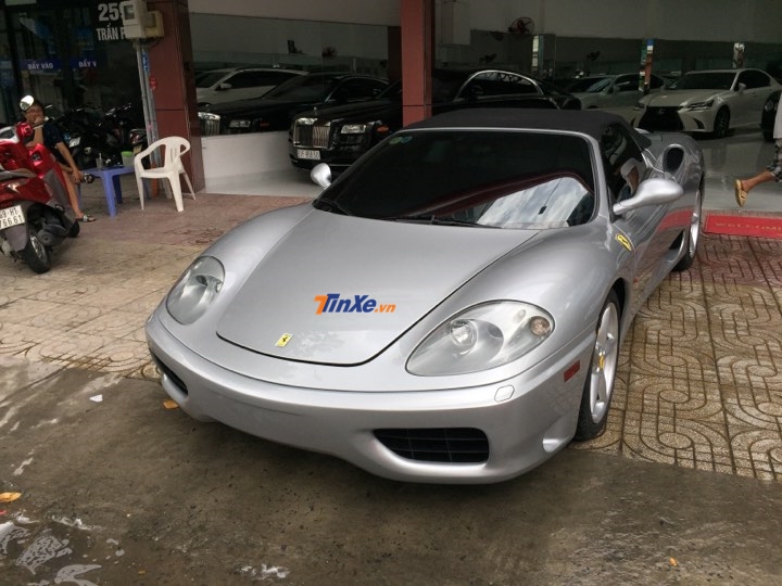Ferrari 360 Spider thay áo nhiều nhất tại Việt Nam