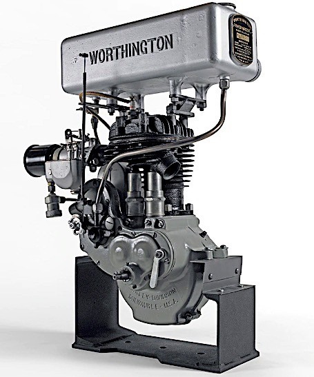 Máy cắt cỏ Worthington trang bị động cơ Harley