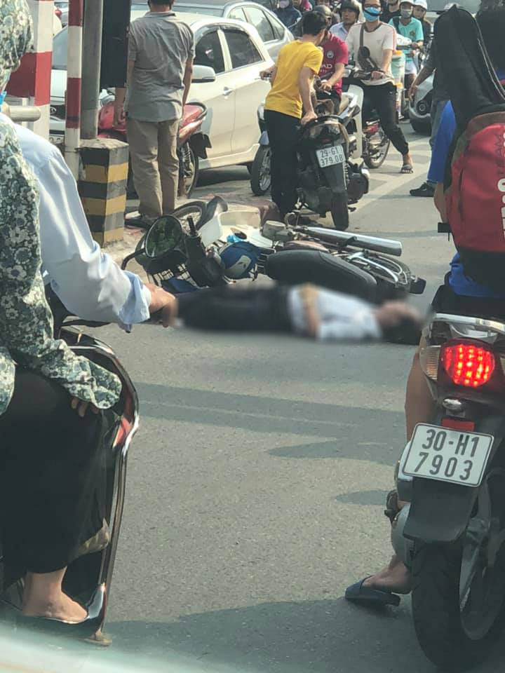 Người đàn ông tử vong trong vụ tai nạn tại chân cầu vượt Thái Hà 