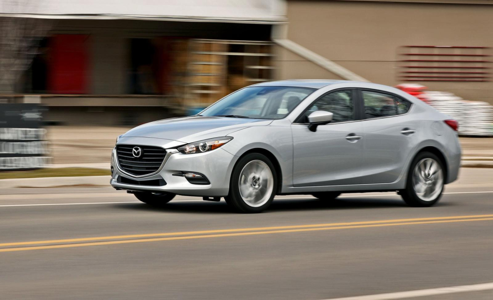 Dù rằng đã có thông tin Mazda3 2020 sắp được ra mắt nhưng người dùng vẫn đổ xô đi mua phiên bản cũ