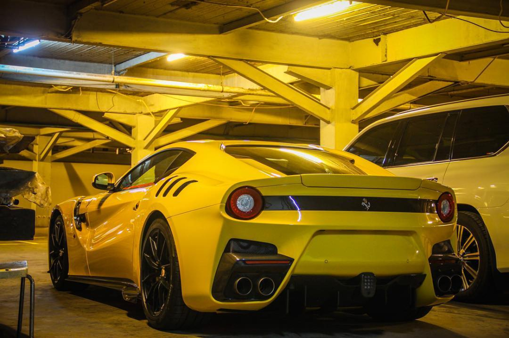 Giá xe Ferrari F12tdf hiện tại hơn 800.000 đô la cho những mẫu xe đã qua sử dụng