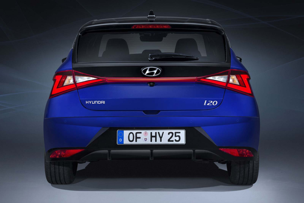 Hyundai i20 2021 sở hữu cụm đèn hậu mới, chia đôi cửa cốp sau