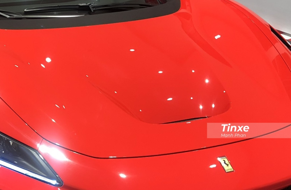 Hốc gió S-Duct lấy cảm hứng từ xe Công thức 1 của Ferrari F8 Tributo