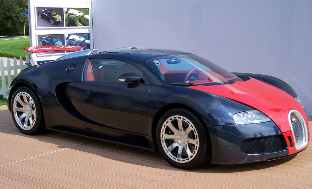 Gần đây chiếc siêu xe triệu đô Bugatti Chiron Hermes độc nhất vô nhị trên thế giới ra đời của ông trùm bất động sản người Mỹ, Manny Khoshbin đã gây tiếng vang lớn trong giới mê xe. Đây là một sản phẩm của hãng siêu xe và hãng thời trang hàng đầu nước Pháp. Tuy nhiên, hãng Bugatti đã hợp tác với Hermes từ trước khi tạo ra Chiron Hermes cho đại gia Manny Khoshbin. Bằng chứng là vào năm 2008 dự án mang tên gọi Bugatti Veyron FBG par Hermes đã được phát triển.