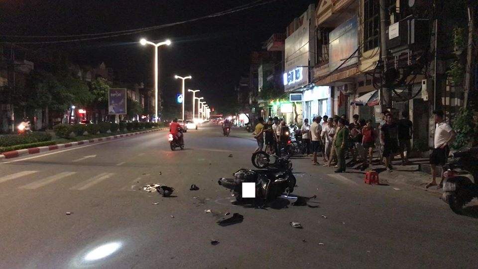 Hiện trường vụ tai nạn giao thông của 2 xe máy tại Thái Nguyên vào tối qua