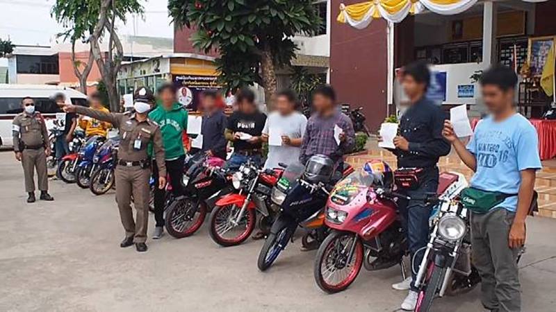 Gần 60 quái xế cùng xe vi phạm pháp luật bị vây bắt tại Thái Lan