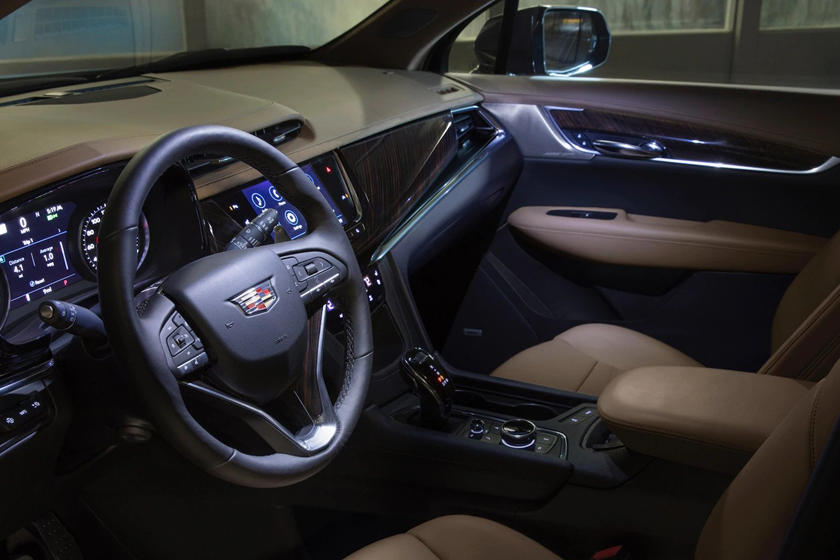 Nội thất của Cadillac XT6 2020 tiêu chuẩn
