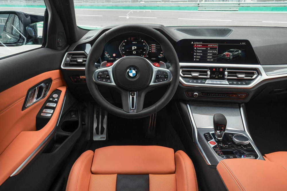 Nội thất bên trong BMW M3 2021