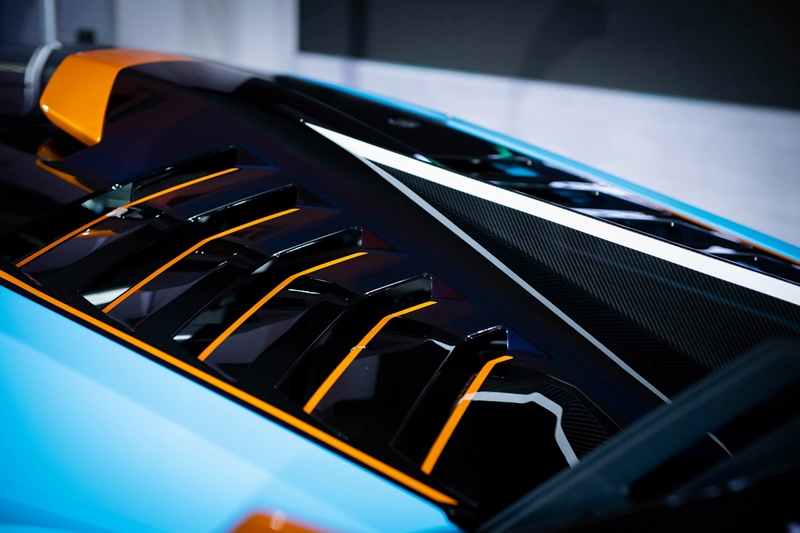 Lamborghini Huracan STO được trang bị động cơ V10, dung tích 5.2 lít quen thuộc và sản sinh ra công suất 640 mã lực