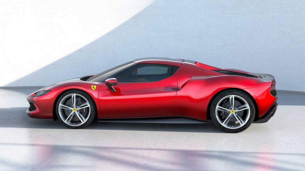Ferrari 296 GTB có giá từ 7,3 tỷ đồng