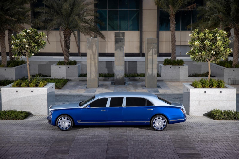 Bentley Mulsanne Grand Limousine dài hơn 1 mét so với bản thường
