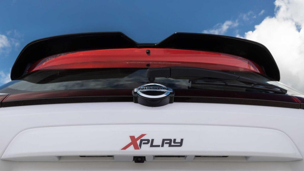 Logo XPlay trên cửa cốp sau của Nissan Kicks XPlay 2022