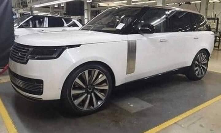 Range Rover 2022 bất ngờ lộ diện với thiết kế mới