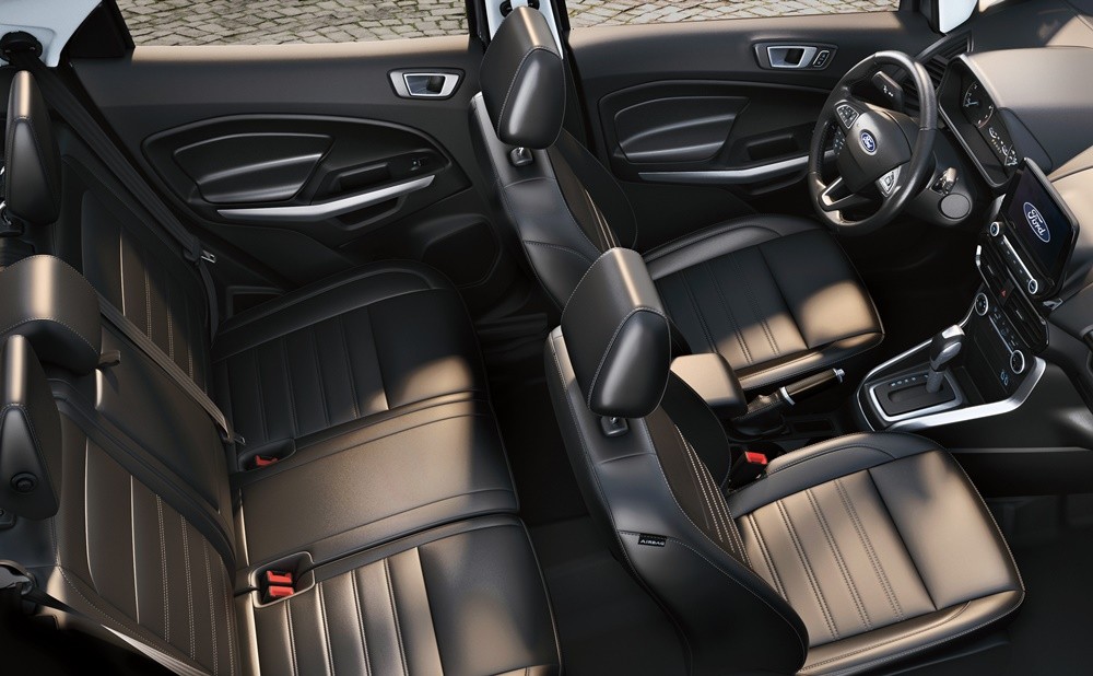 Nội thất bên trong Ford Ecosport thiên hướng tiện nghi và thực dụng.