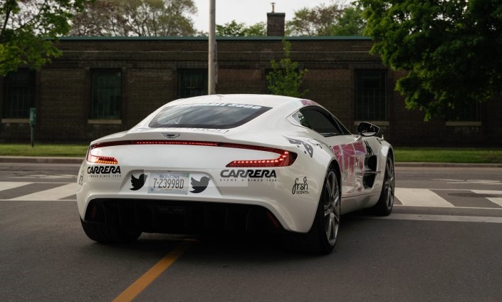 Aston Martin One-77 trong sự kiện xe Gumball 3000 ở Toronto, thành phố đông dân nhất tại Canada và là tỉnh lỵ của tỉnh Ontario vào ngày 27/5/2022 với biển Montana
