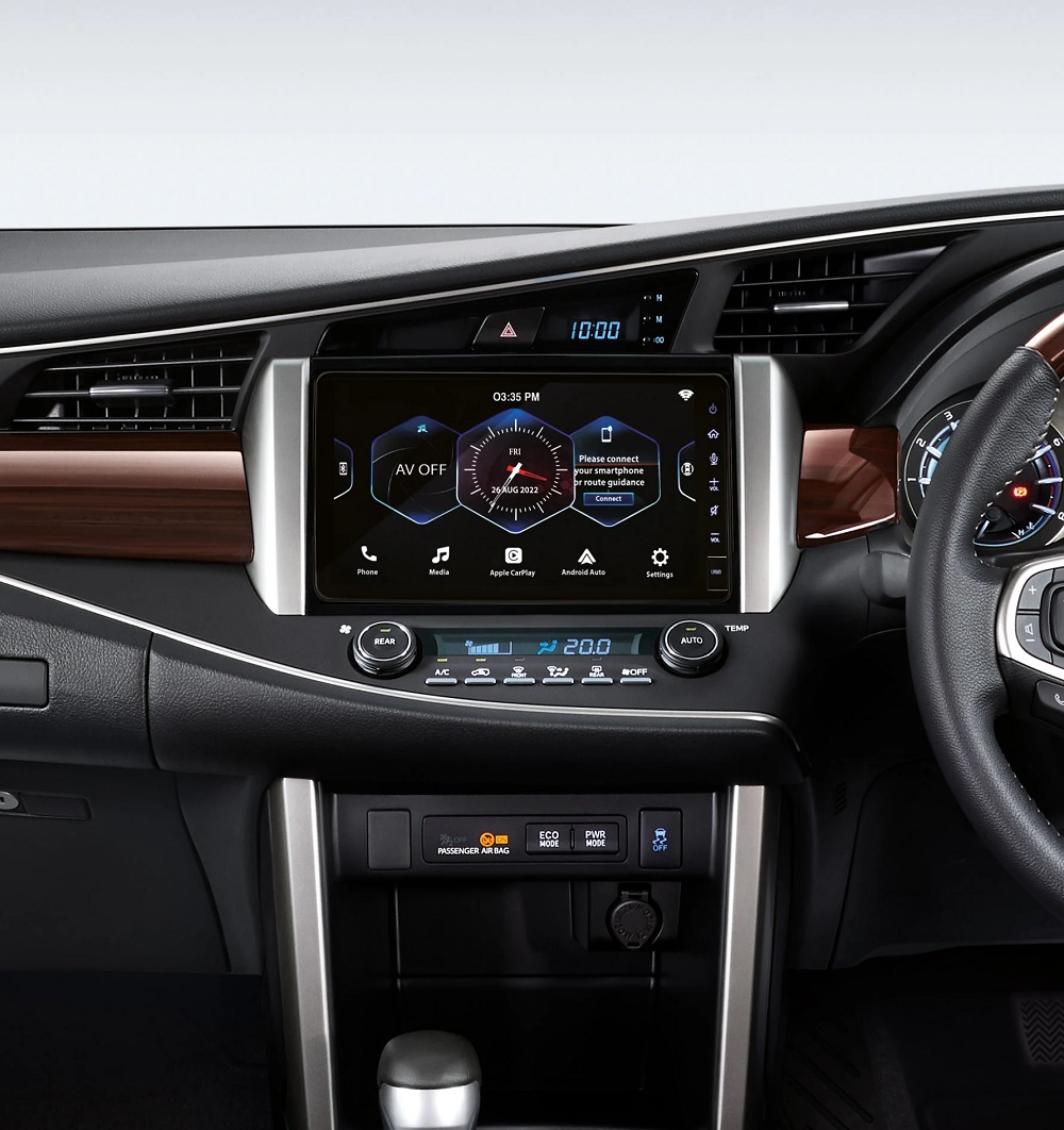 Toyota Innova 2022 tại Malaysia có thêm màn hình cảm ứng trung tâm 9 inch, hỗ trợ Apple CarPlay/Android Auto không dây