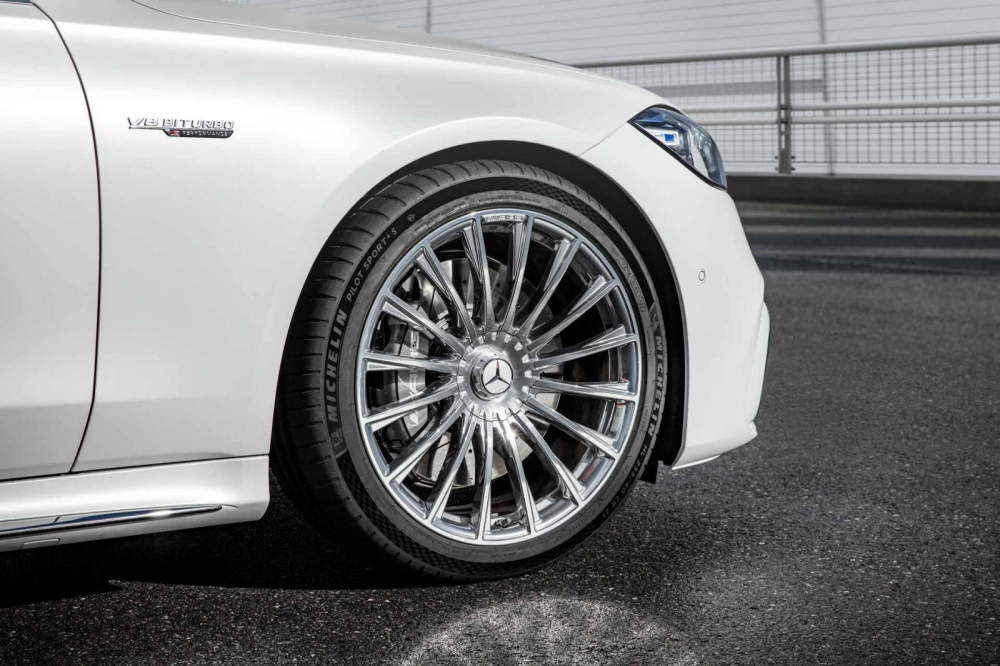 Vành hợp kim cỡ lớn của Mercedes-AMG S63 E Performance 2024