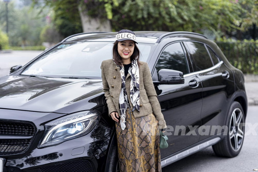 Tại Việt Nam, Linh Luna hiện đang sở hữu Mercedes-Benz GLA250