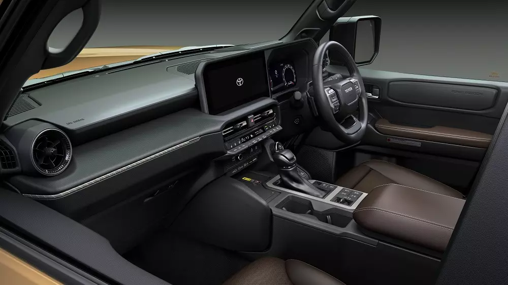 Nội thất của Toyota Land Cruiser Prado 2024 phiên bản First Edition