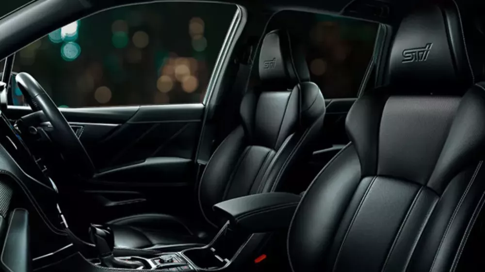 Nội thất của Subaru Forester STI Sport Black Interior Selection được bọc da Nappa màu đen