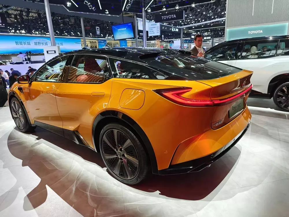 Cặp đôi ô tô điện mới của Toyota sẽ được bán tại Trung Quốc vào năm sau