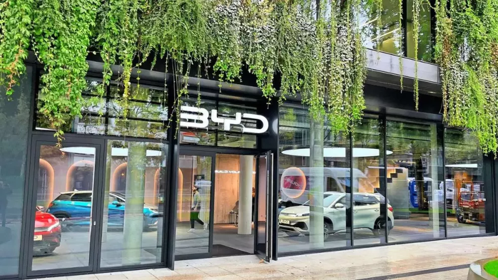 Ô tô điện BYD xuất khẩu đắt gấp đôi hoặc gần gấp ba xe bán ở thị trường nội địa