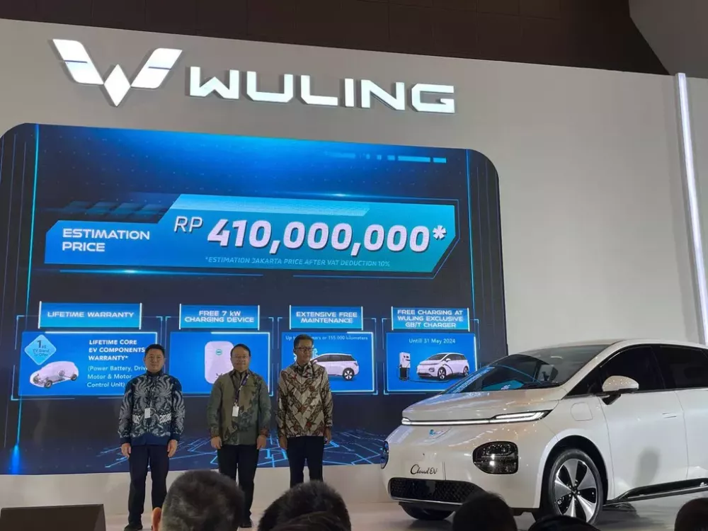 MPV thuần điện Wuling Cloud EV được hé lộ giá bán tại Indonesia