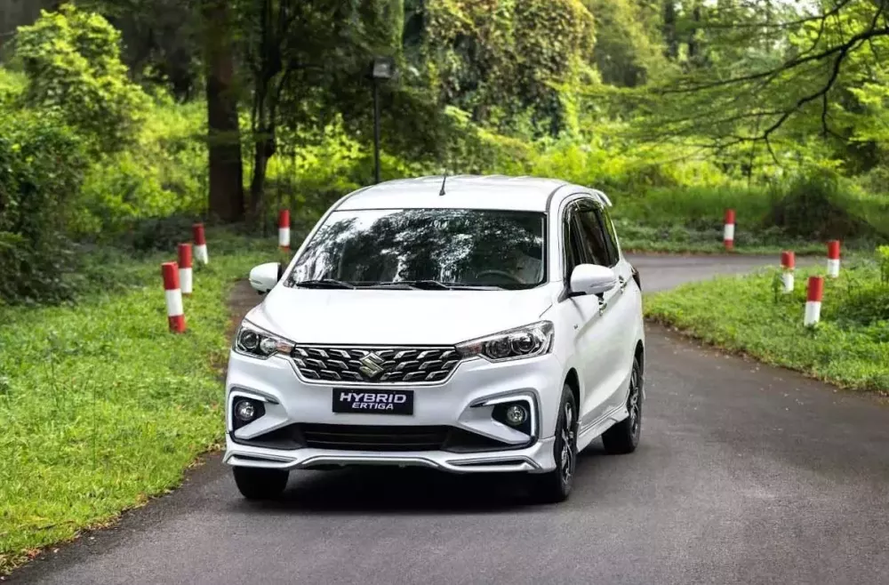 Suzuki Ertiga Hybrid tiếp tục được ưu đãi gần 90 triệu đồng, giá chỉ còn ngang xe hạng A