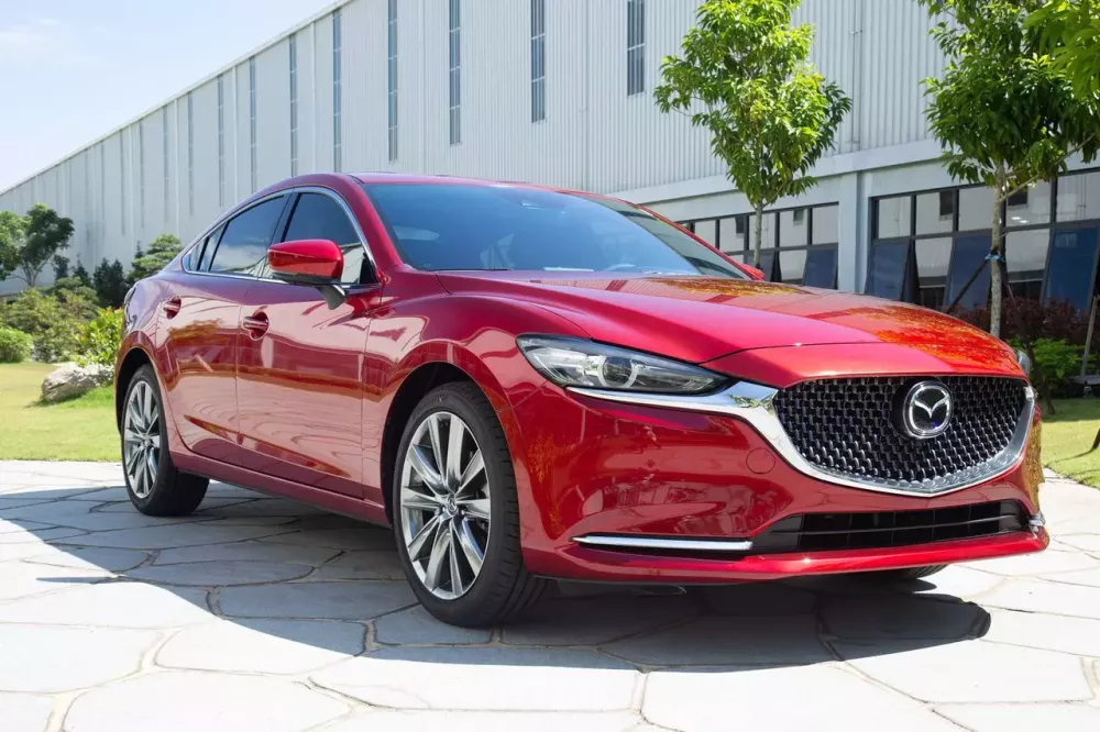 Mazda6 là mẫu sedan hạng D có thiết kế khá nịnh mắt Mazda6 là mẫu sedan hạng D có thiết kế khá nịnh mắt