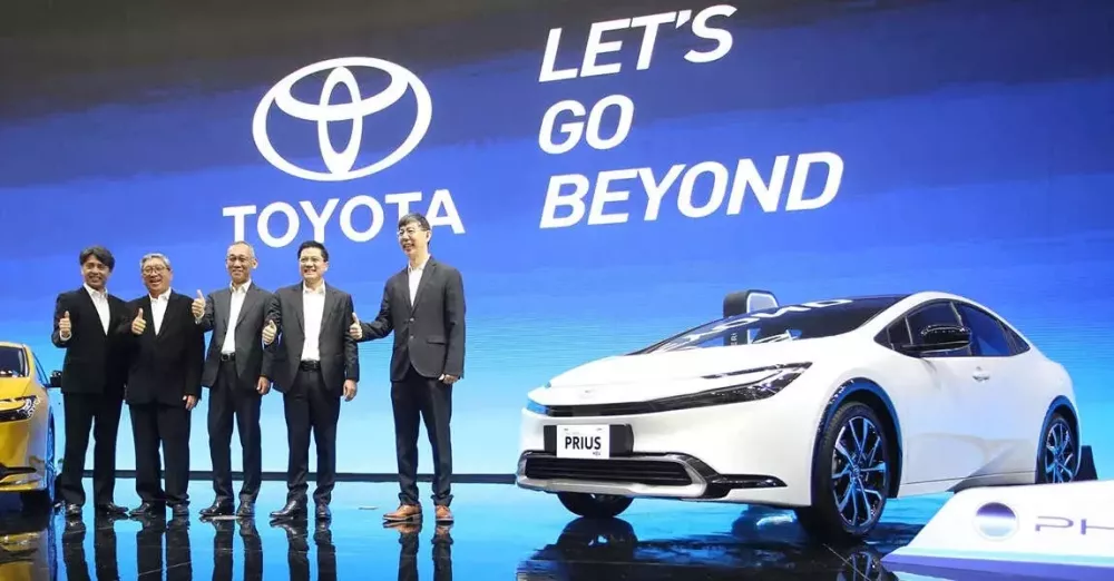 Toyota đẩy mạnh xe hybrid để bảo vệ vị trí dẫn đầu tại thị trường ô tô lớn nhất ASEAN Toyota đẩy mạnh xe hybrid để bảo vệ vị trí dẫn đầu tại thị trường ô tô lớn nhất ASEAN