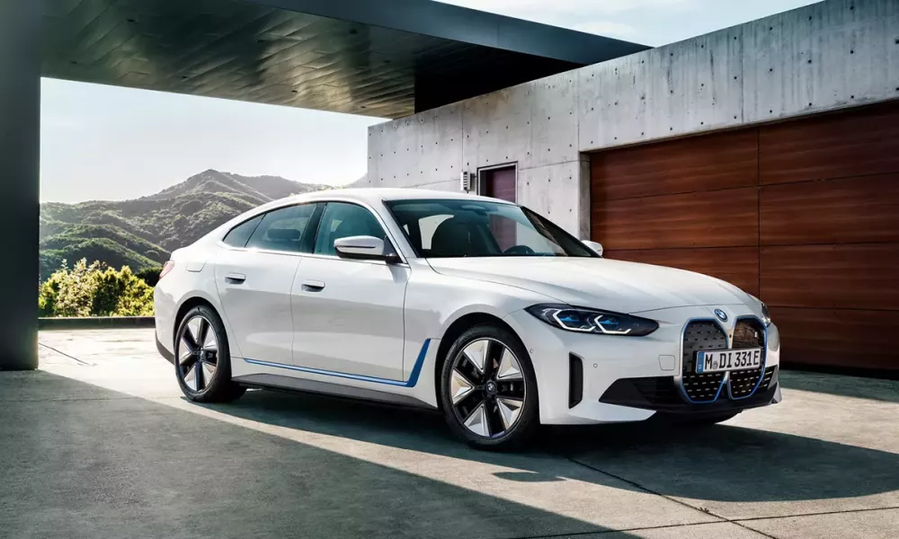BMW i4 là một trong những mẫu ô tô điện đang được bán chính hãng ở Việt Nam BMW i4 là một trong những mẫu ô tô điện đang được bán chính hãng ở Việt Nam