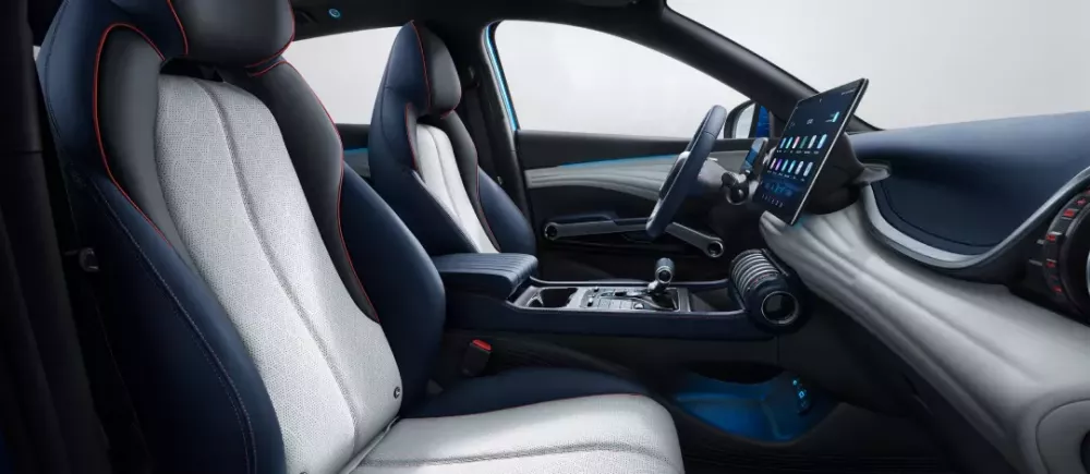 BYD Atto 3 sở hữu ghế lái chỉnh điện