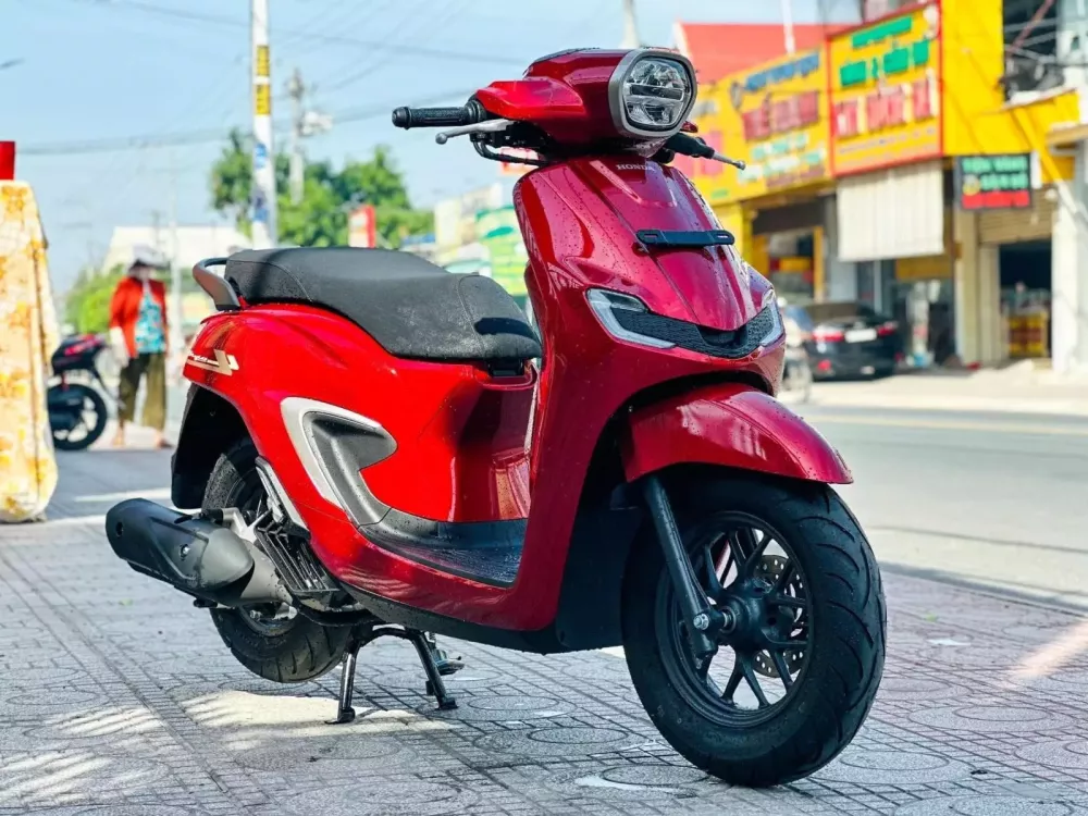 Honda Stylo 160 được bán tại đại lý tư nhân ở Việt Nam với giá lên đến 75 triệu đồng, tương đương Honda SH125i. Honda Stylo 160 được bán tại đại lý tư nhân ở Việt Nam với giá lên đến 75 triệu đồng, tương đương Honda SH125i.