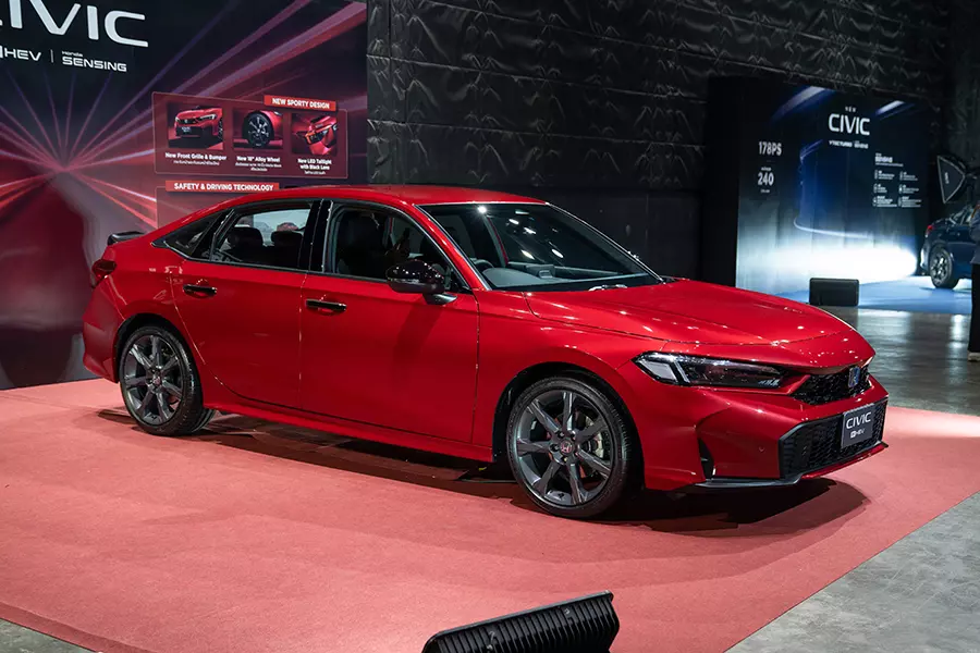 Honda Civic 2025 bản e:HEV RS Honda Civic 2025 bản e:HEV RS