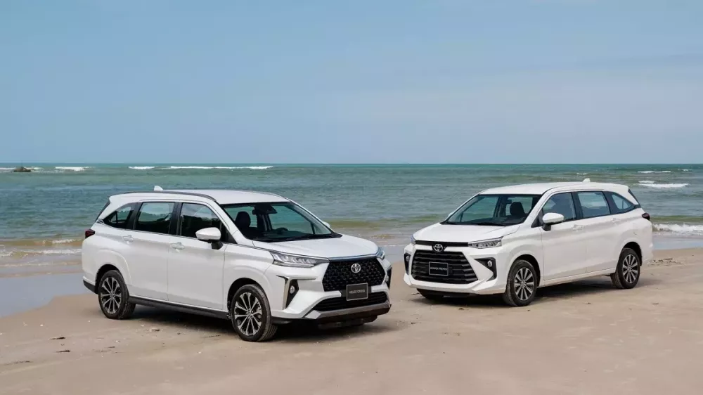 Toyota Veloz Cross và Avanza Premio đều là xe lắp ráp trong nước.
